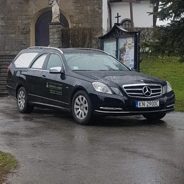 karawan - transport zwłok
